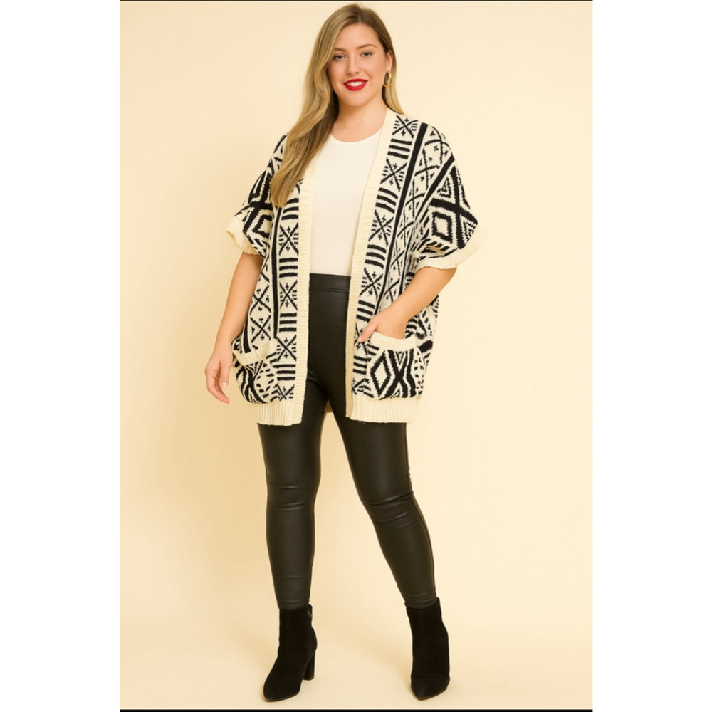 Charlotte Russe Women’s Aztec Open-Front Cardigan Black White Size M Short Sleev